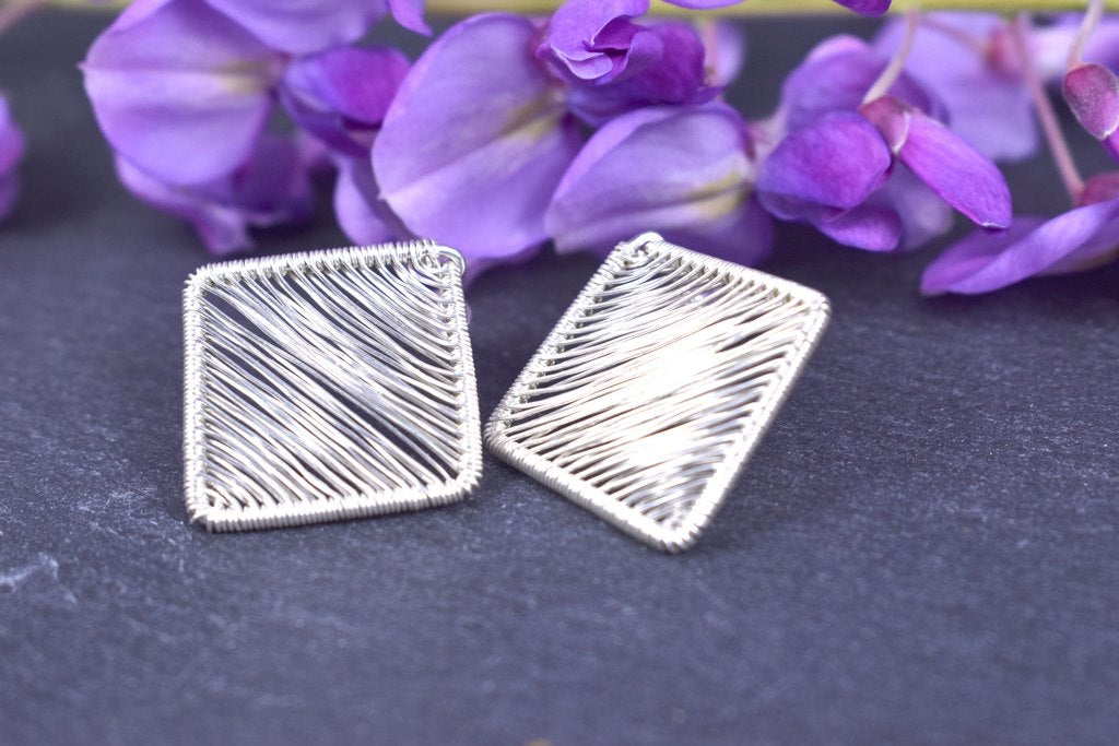 Boucles d'oreilles "Onenna" carrées en argent massif