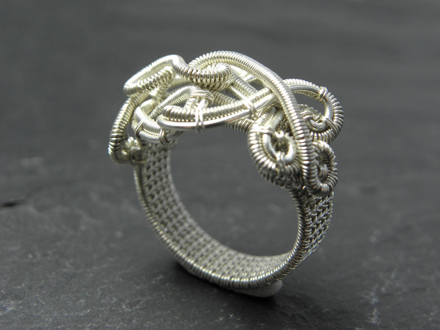 Bague Aignéis en tissage d'argent massif pour femme