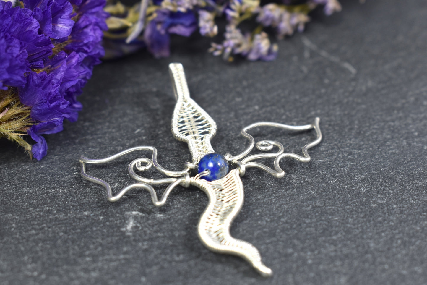 Pendentif Dragon perle Lapis Lazuli, tissé en argent massif