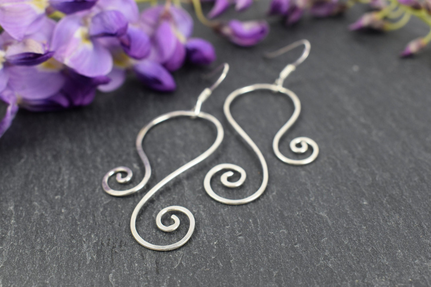 Boucles d’oreilles « Rosheen » en Argent massif.