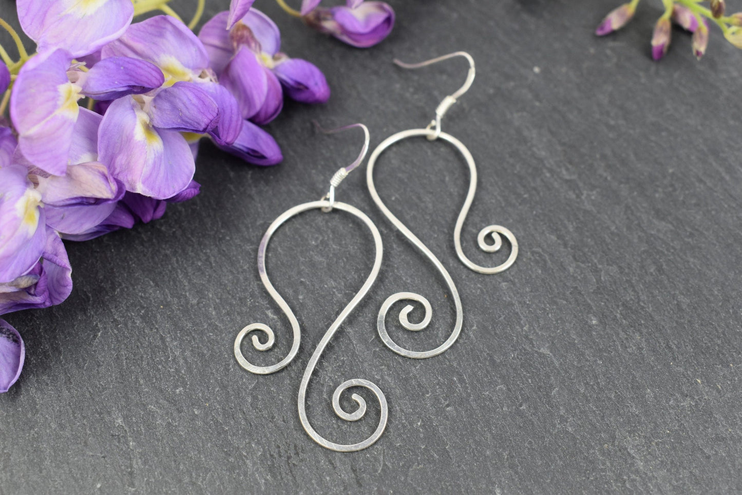 Boucles d’oreilles « Rosheen » en Argent massif.