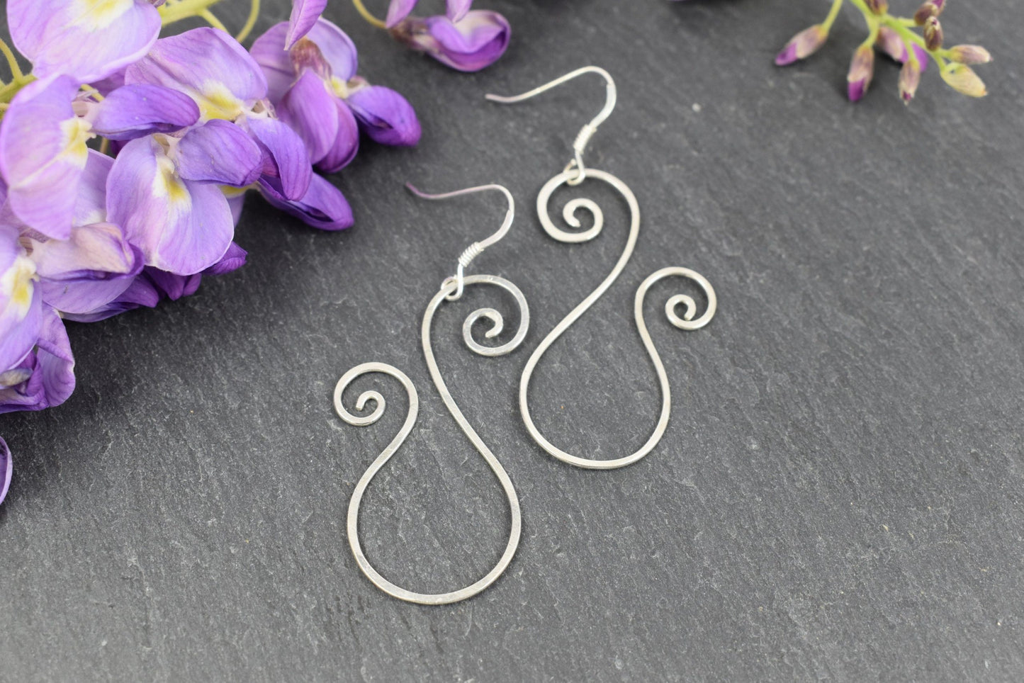 Boucles d’oreilles « Rosheen » en Argent massif.