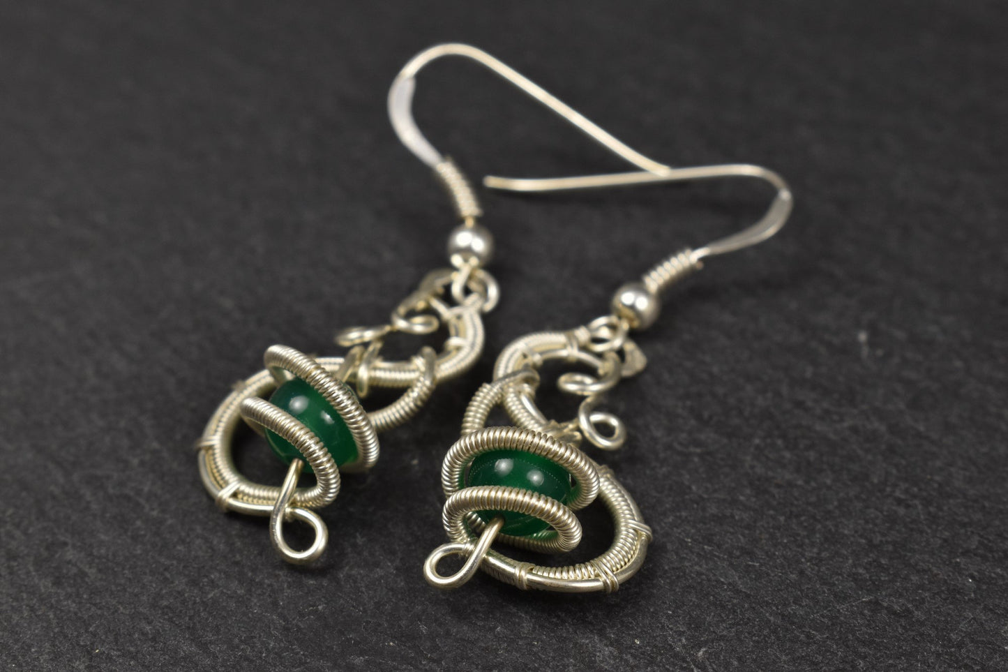 Boucles d'oreilles tissées en argent massif et Pierre Agate verte