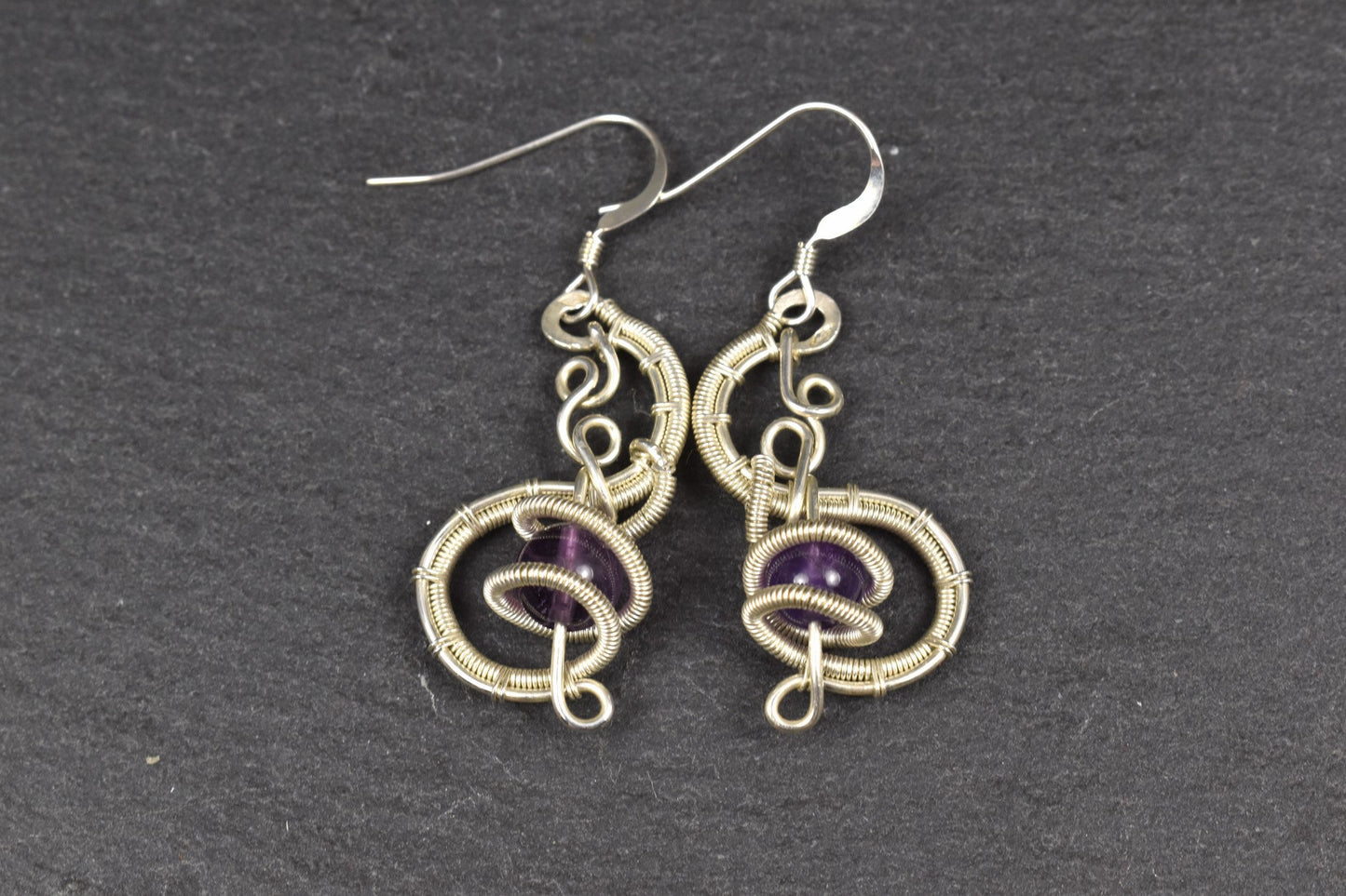 Boucles d'oreilles tissées en argent massif et Pierre Améthyste