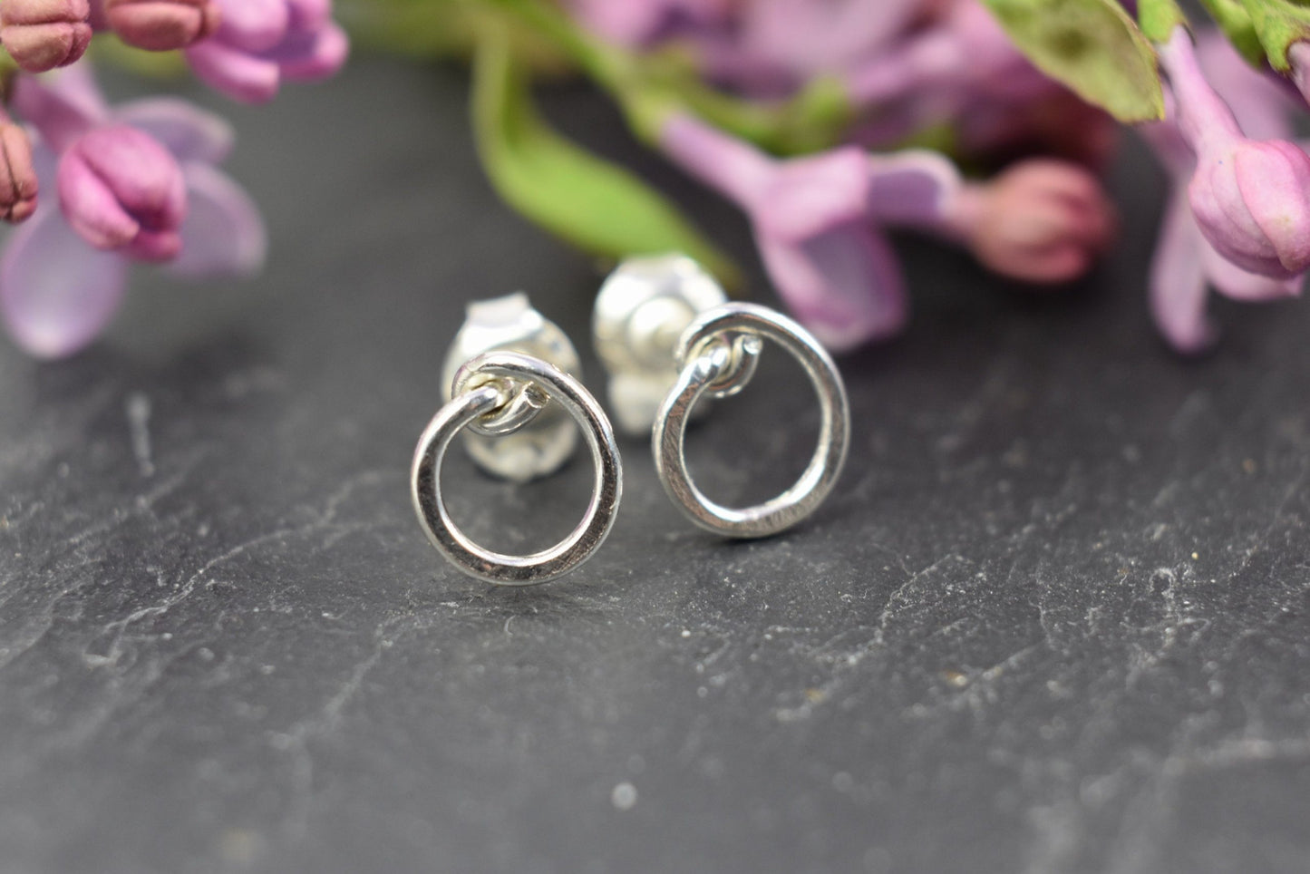 Clous d'oreilles « Ceri » en Argent massif.