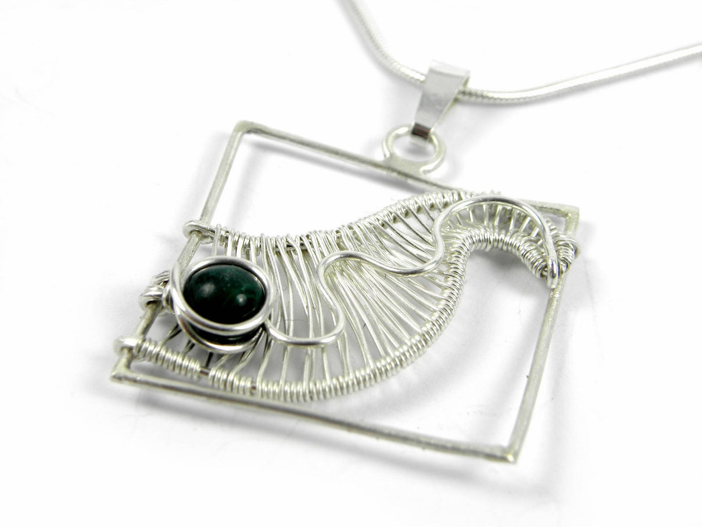 VENDU ! !! Pendentif Malachite Ebliu tissé en Argent Massif