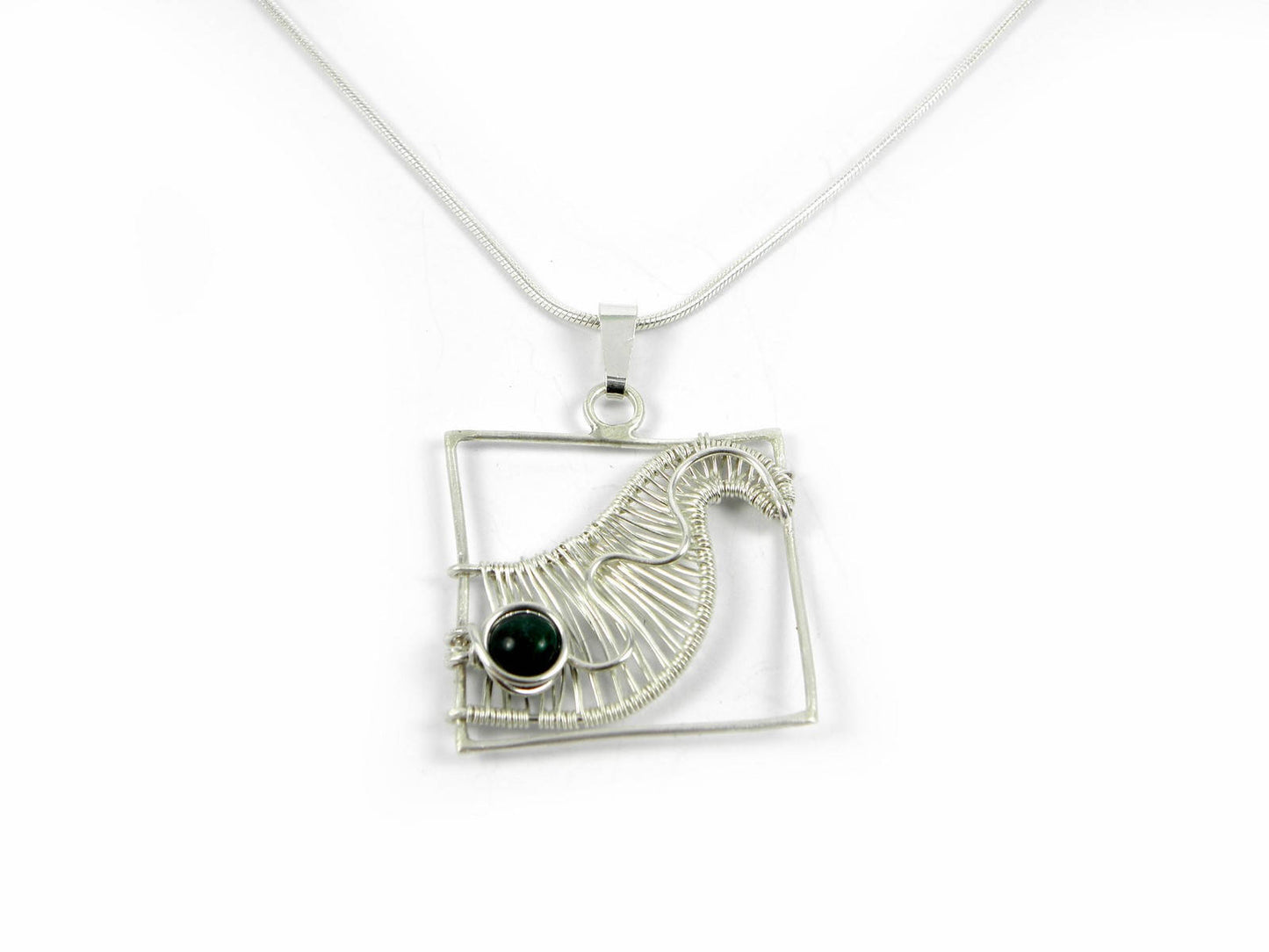 VENDU ! !! Pendentif Malachite Ebliu tissé en Argent Massif